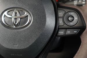 Внедорожник Toyota RAV4 2021 года, 3169000 рублей, Тюмень