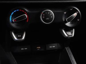 Седан Kia Rio 2022 года, 1529000 рублей, Минеральные Воды