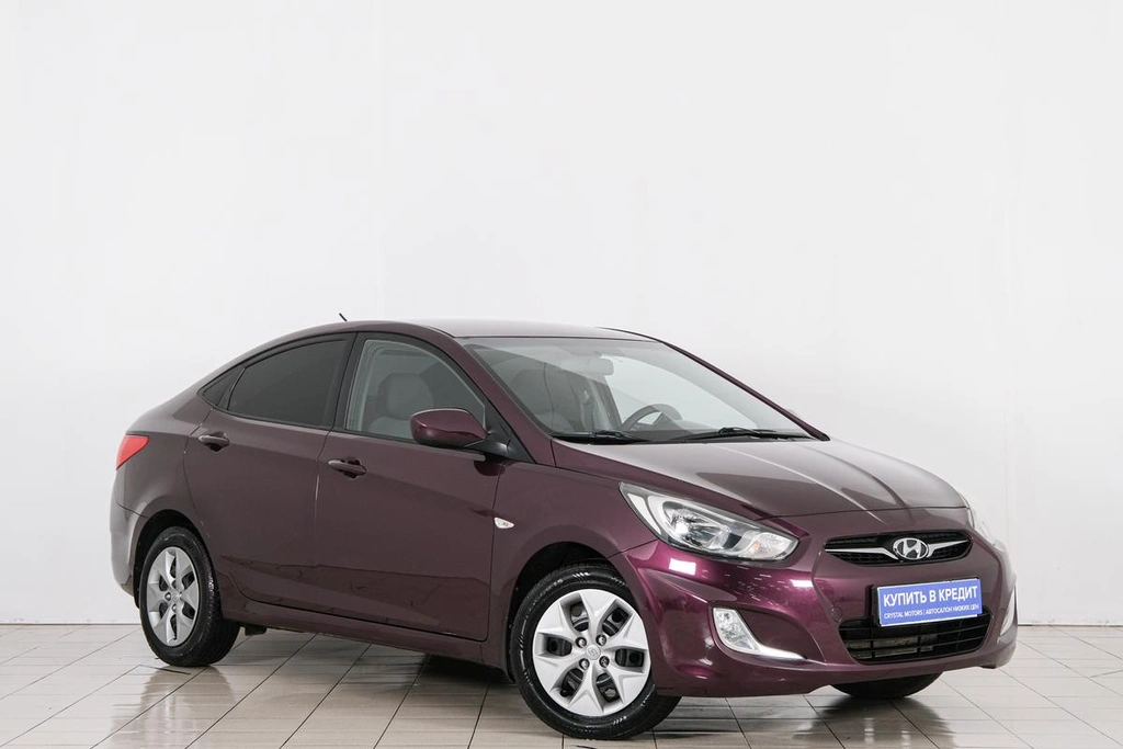 Седан Hyundai Solaris 2013 года, 899000 рублей, Красноярск