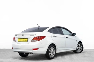 Седан Hyundai Solaris 2013 года, 849000 рублей, Барнаул