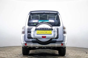 Внедорожник Mitsubishi Pajero 2012 года, 2139000 рублей, Пермь