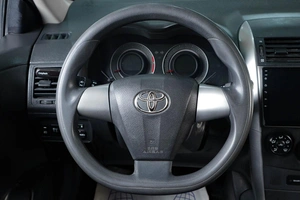 Седан Toyota Corolla 2012 года, 1069000 рублей, Тюмень