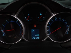 Седан Chevrolet Cruze 2012 года, 899000 рублей, Воронеж