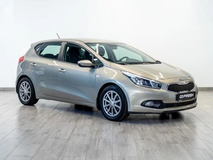 Хетчбэк Kia Ceed 2015 года, 1339000 рублей, Саратов