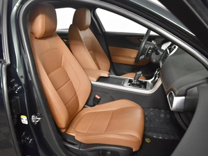 Седан Jaguar XE 2025 года, 4699900 рублей, Казань
