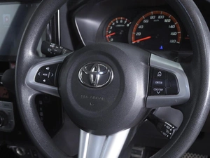 Минивэн Toyota Roomy 2018 года, 1120000 рублей, Ростов-на-Дону