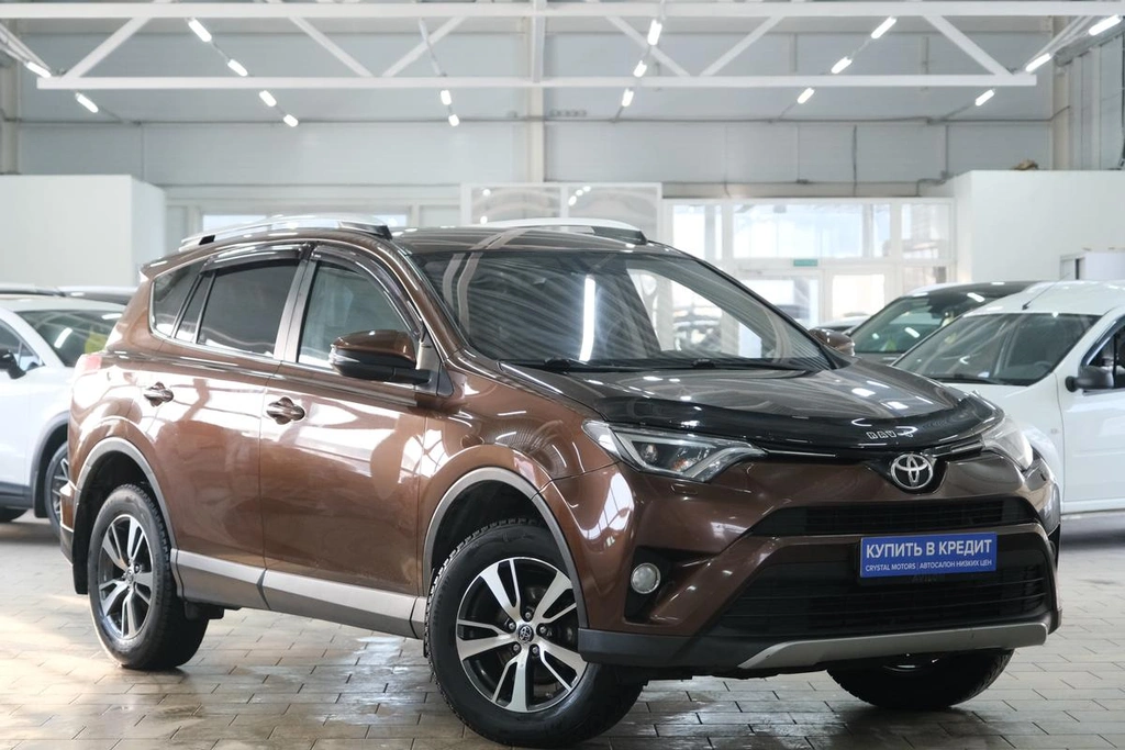 Внедорожник Toyota RAV4 2018 года, 2599000 рублей, Омск