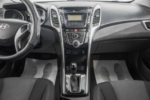 Хетчбэк Hyundai i30 2013 года, 999000 рублей, Барнаул