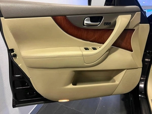 Внедорожник Infiniti QX70 2014 года, 1999000 рублей, Красноярск