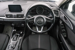 Седан Mazda Axela 2018 года, 1549000 рублей, Красноярск