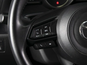 Седан Mazda 3 2018 года, 1495000 рублей, Омск