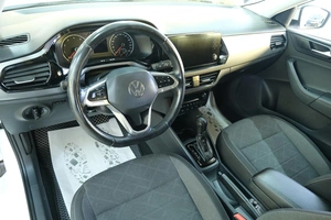 Лифтбек Volkswagen Polo 2020 года, 1699000 рублей, Омск