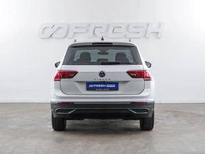 Внедорожник Volkswagen Tiguan 2021 года, 2099050 рублей, Москва