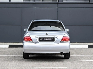 Седан Mitsubishi Lancer 2005 года, 434000 рублей, Кирилловка