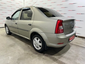 Седан Renault Logan 2011 года, 525000 рублей, Красноярск