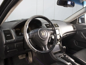 Седан Honda Accord 2006 года, 960000 рублей, Омск