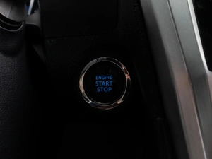 Седан Toyota Camry 2017 года, 2329000 рублей, Тюмень