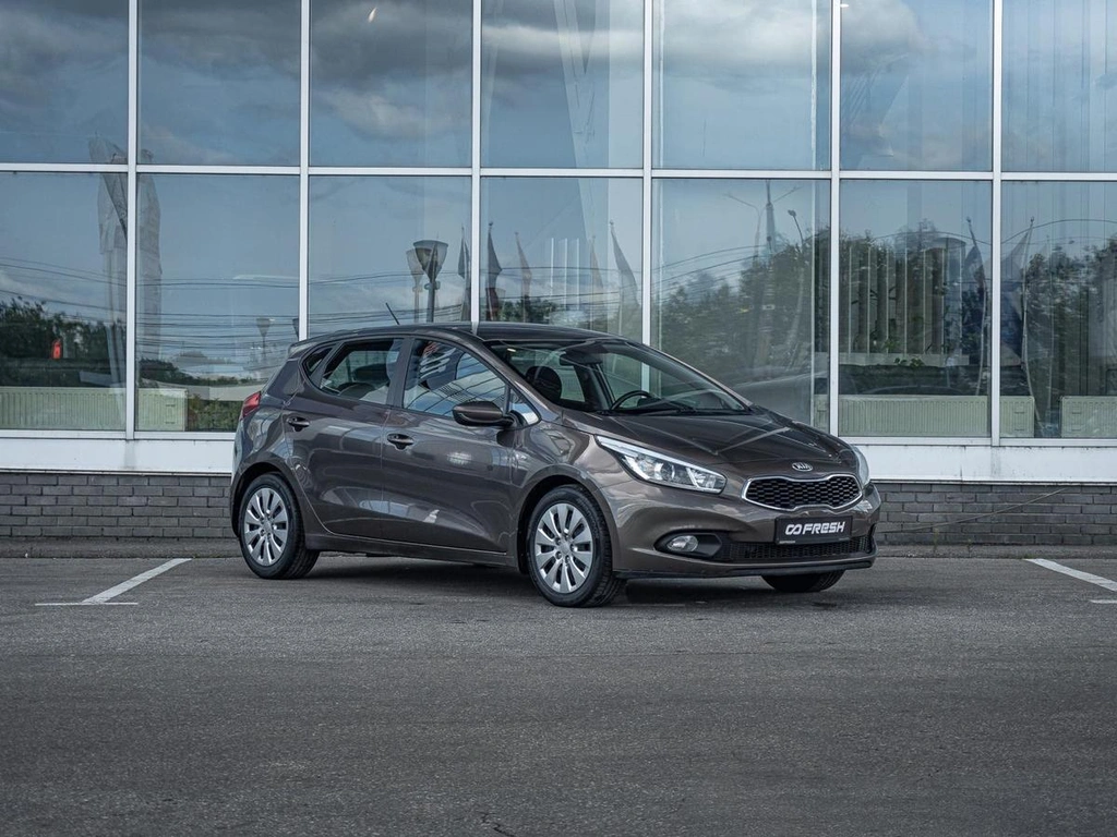 Хетчбэк Kia Ceed 2015 года, 1498500 рублей, Нижний Новгород