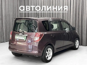 Хетчбэк Toyota Ractis 2010 года, 699000 рублей, Красноярск