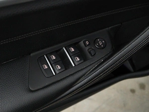 Седан BMW 5 серия 2019 года, 2155444 рублей, Москва