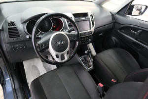 Минивэн Kia Venga 2015 года, 1339000 рублей, Омск