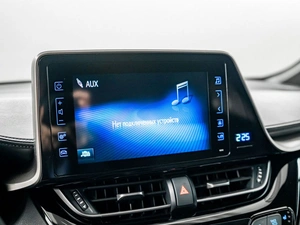 Внедорожник Toyota C-HR 2018 года, 2480000 рублей, Красноярск