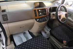 Минивэн Nissan Serena 2002 года, 689000 рублей, Омск