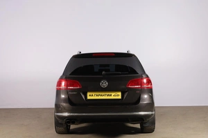 Седан Volkswagen Passat 2011 года, 1179000 рублей, Новосибирск