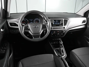 Седан Hyundai Solaris 2019 года, 1319000 рублей, Ростов-на-Дону