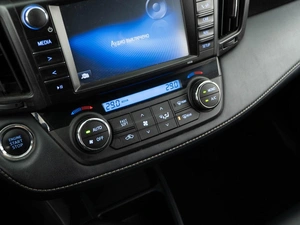 Внедорожник Toyota RAV4 2019 года, 3321444 рублей, Москва