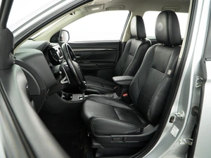 Внедорожник Mitsubishi Outlander 2015 года, 1898055 рублей, Москва