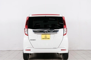 Минивэн Toyota Roomy 2017 года, 1039000 рублей, Красноярск