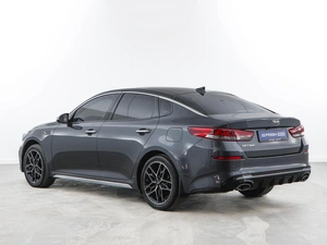 Седан Kia Optima 2018 года, 2219050 рублей, Москва