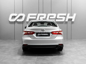 Седан Toyota Camry 2018 года, 2469000 рублей, Тюмень