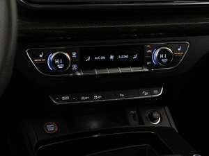 Внедорожник Audi SQ5 2020 года, 5093055 рублей, Москва