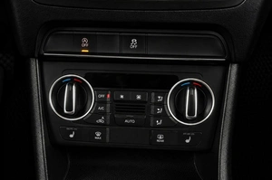 Внедорожник Audi Q3 2015 года, 2129000 рублей, Челябинск