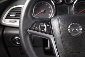 Хетчбэк Opel Astra 2012 года, 699000 рублей, Оренбург
