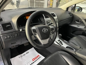 Седан Toyota Avensis 2011 года, 1287000 рублей, Солонцы