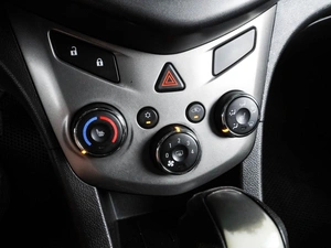 Седан Chevrolet Aveo 2012 года, 647030 рублей, Воронеж