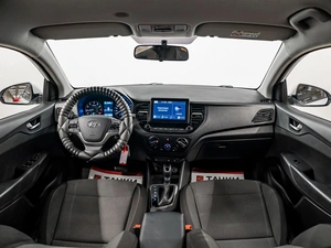 Седан Hyundai Solaris 2020 года, 1650000 рублей, Красноярск