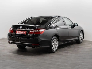 Седан Honda Accord 2016 года, 1999000 рублей, Красноярск