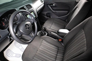 Седан Volkswagen Polo 2015 года, 919000 рублей, Сургут