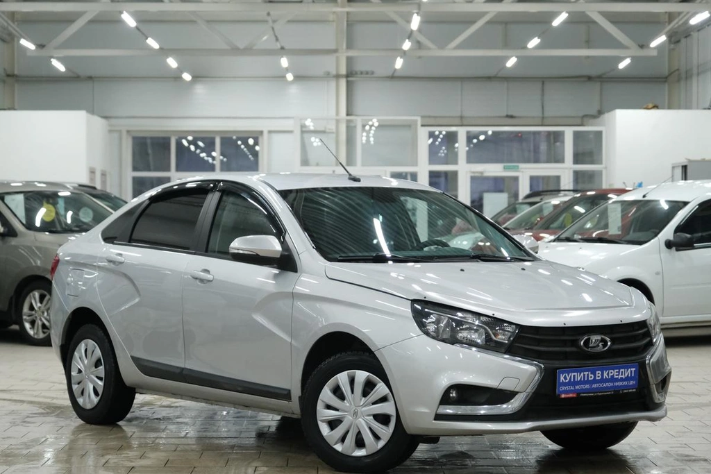 Седан ВАЗ (LADA) Vesta 2016 года, 749000 рублей, Омск