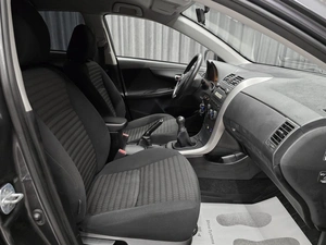 Седан Toyota Corolla 2008 года, 699000 рублей, Красноярск