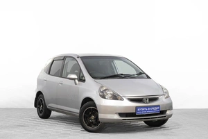 Хетчбэк Honda Fit 2001 года, 299000 рублей, Барнаул