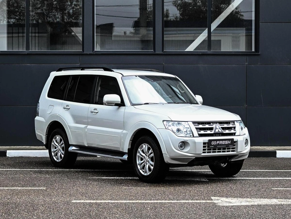 Внедорожник Mitsubishi Pajero 2014 года, 2374000 рублей, Кирилловка