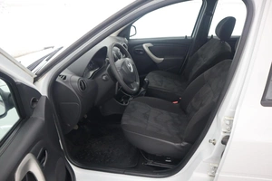 Седан Renault Logan 2015 года, 795000 рублей, Орёл