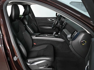 Внедорожник Volvo XC60 2021 года, 4499000 рублей, Аксай