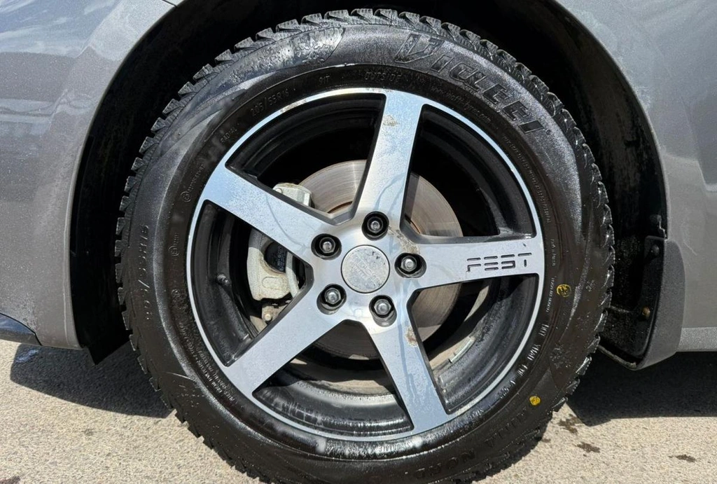 Фото