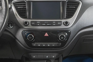 Седан Hyundai Solaris 2018 года, 1749000 рублей, Кемерово